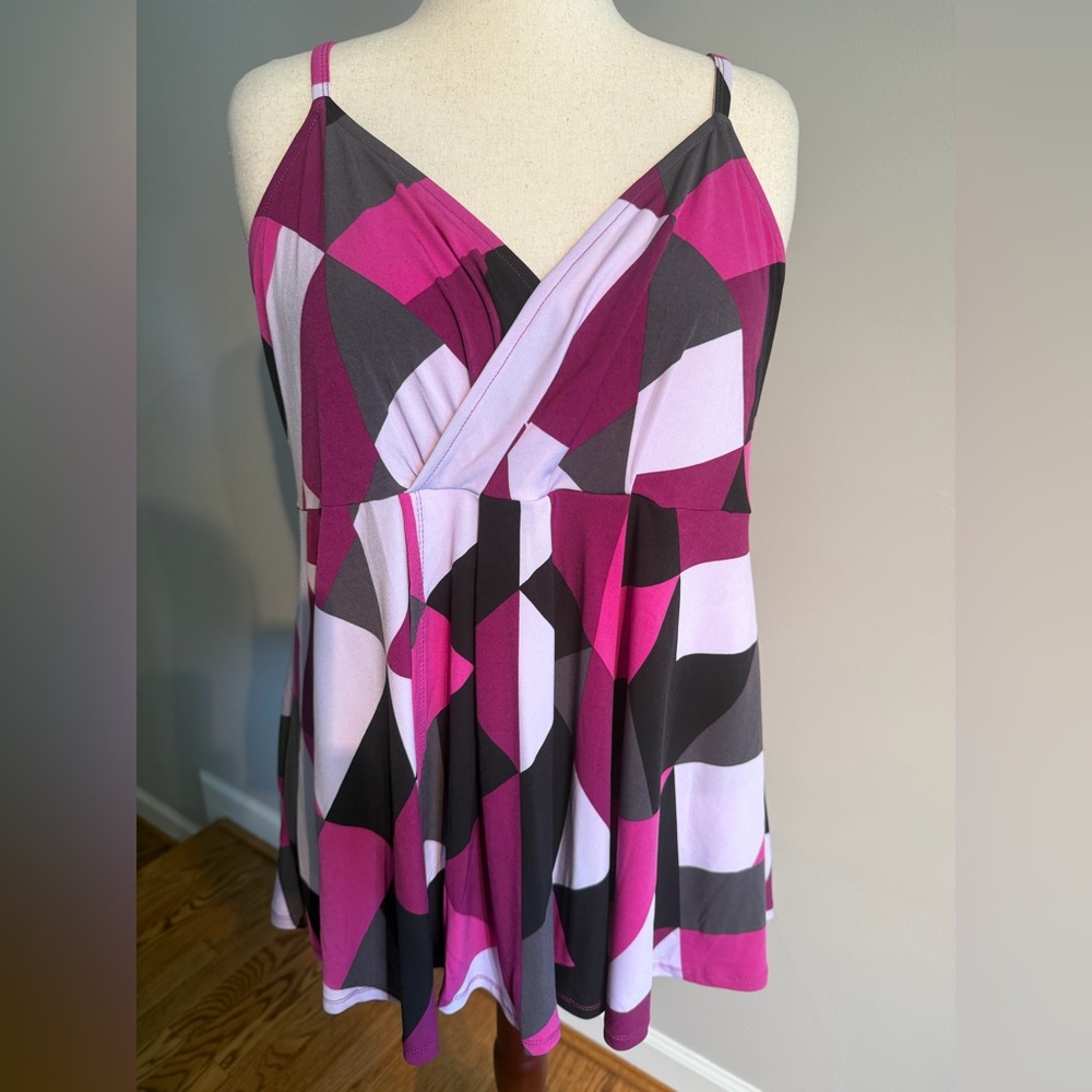 NWT Torrid Geo Print Faux Wrap Cami Tank - Torrid Size 3 (22-24, 3X)